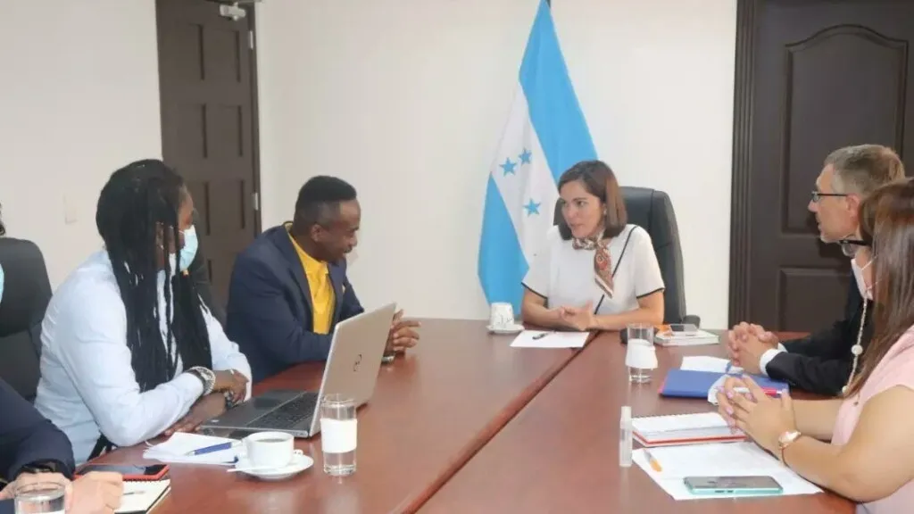 Gobierno de Honduras y UNESCO coordinan esfuerzos para maximizar la cooperación