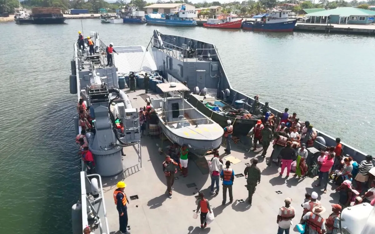 Las Fuerzas Armadas de Honduras llevan ayudas al municipio de Brus Laguna