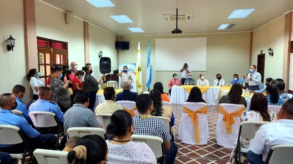 Policía participa en la elección de la nueva comisionada de Transparencia en Comayagua