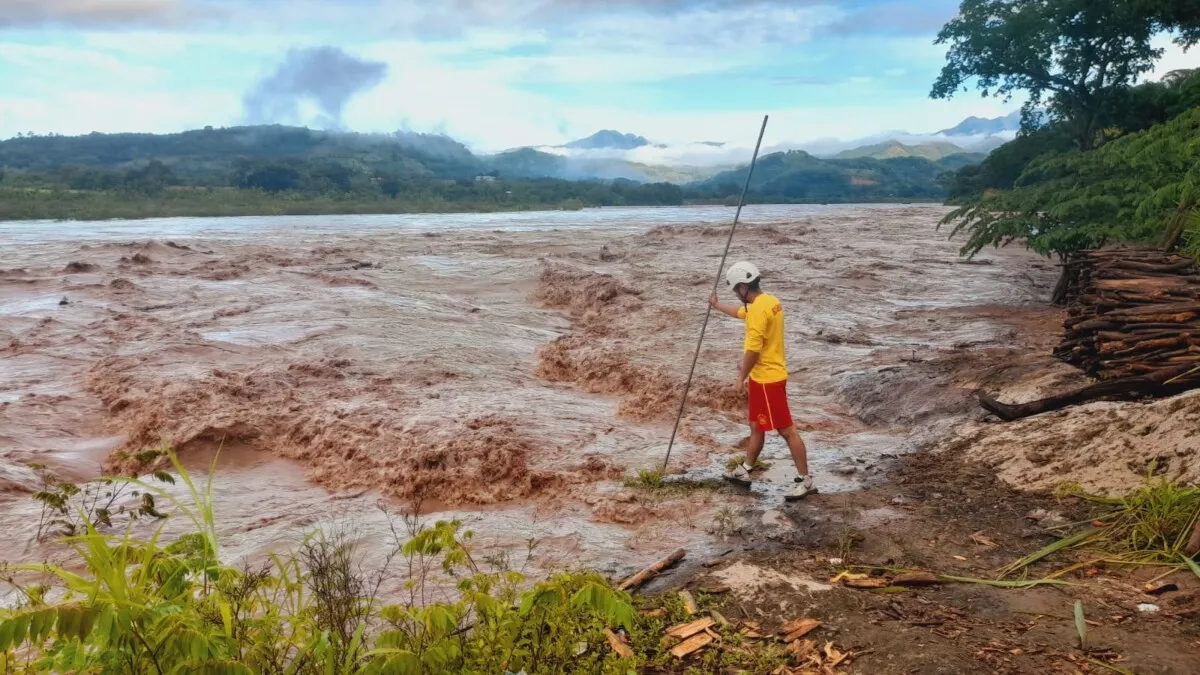 Río Ulúa presenta un aumento considerable en el nivel de su caudal, sobrepasando la medida estándar de su cauce