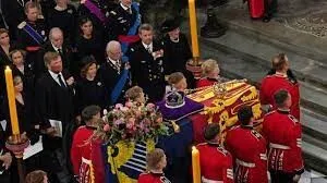 Avanza el funeral de la reina Isabel II