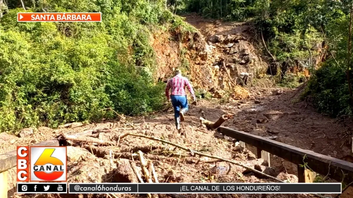 Derrumbe en sector Quebrada Seca, Atima, deja incomunicadas varias comunidades
