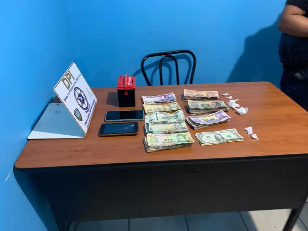 Funcionarios de la UDEP-4 capturan a dos sujetos por tráfico ilícito de drogas en Copán