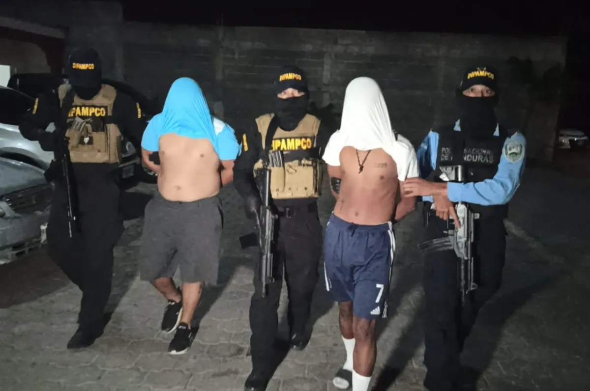 Dos miembros de la Pandilla 18 implicados en el cobro de extorsión son capturados por la DIPAMPCO en la capital