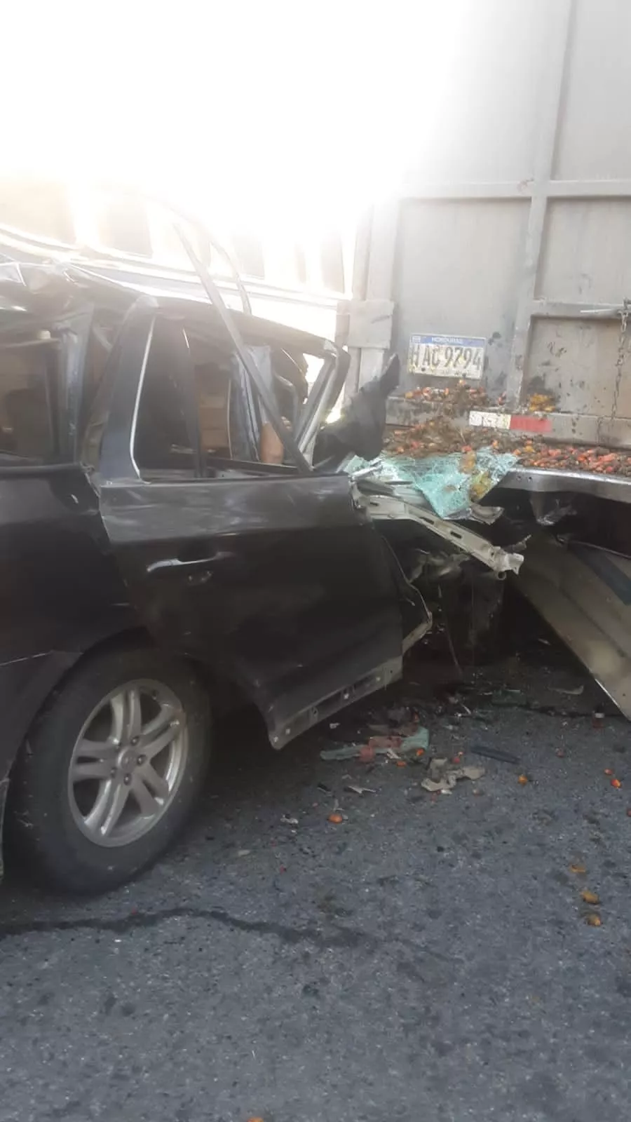 Identifican a los 5 fallecidos en accidente vehicular en Tela, Atlántida