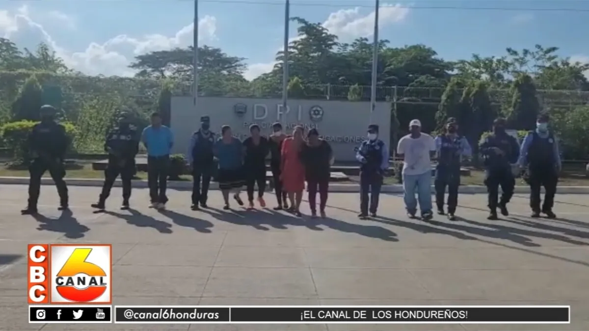 Ocho personas capturadas por invadir tierras en Villanueva, Cortés