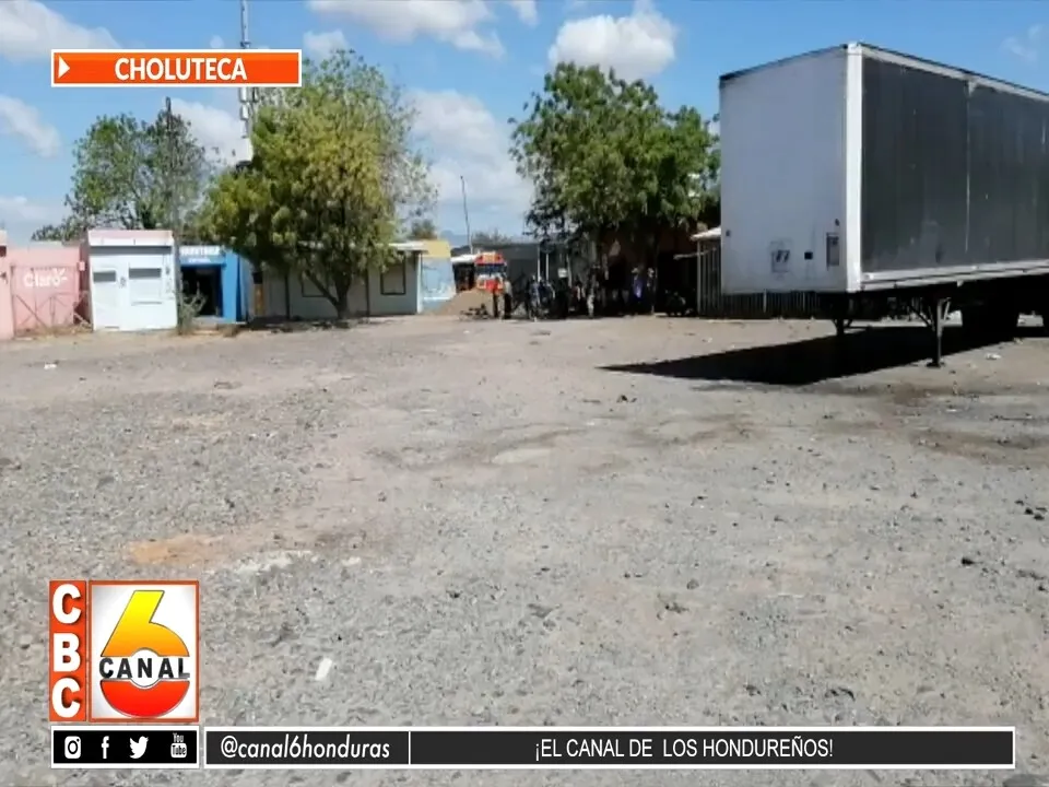 Cierran acceso a terminal de transporte en Choluteca