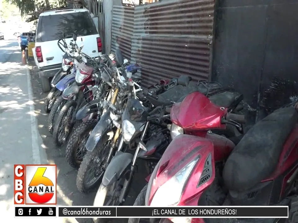Encuentran 13 motocicletas con reporte de robo en un taller de San Pedro Sula