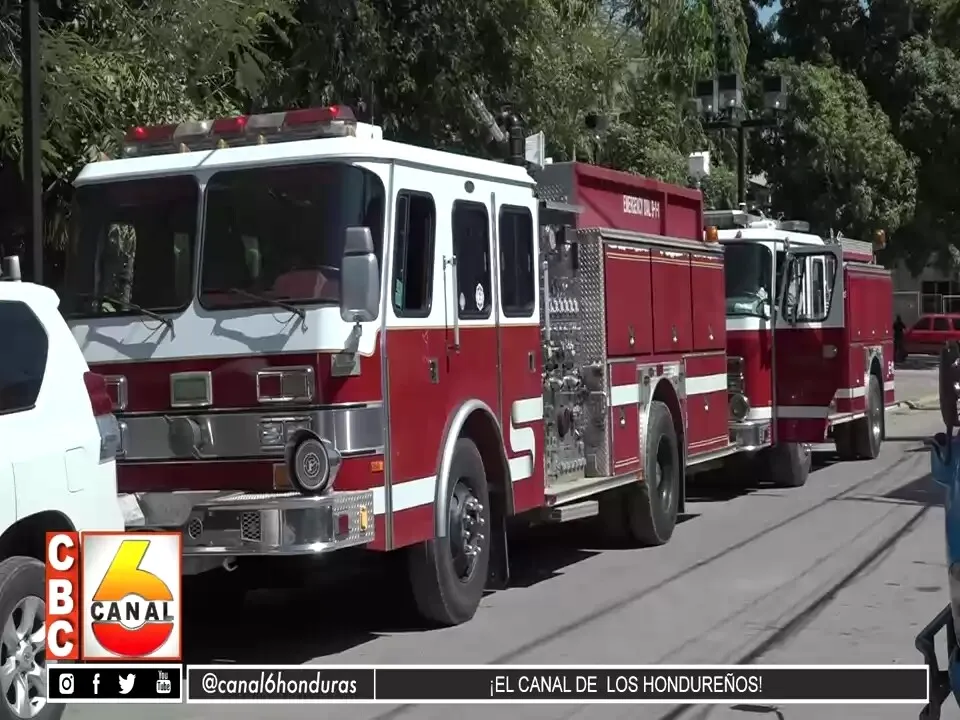 Municipalidad de Villanueva realiza donativo de dos unidades de rescate para los bomberos