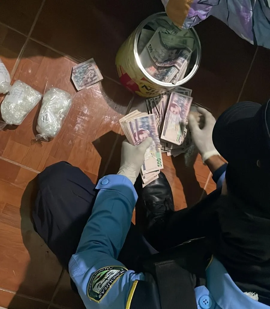 Policías antidroga y DIPAMPCO incautan cocaína que estaba lista para ser distribuida en Copán