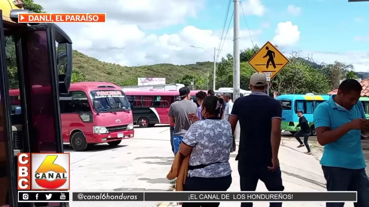 Tomada la carretera que conduce de Danlí a Tegucigalpa
