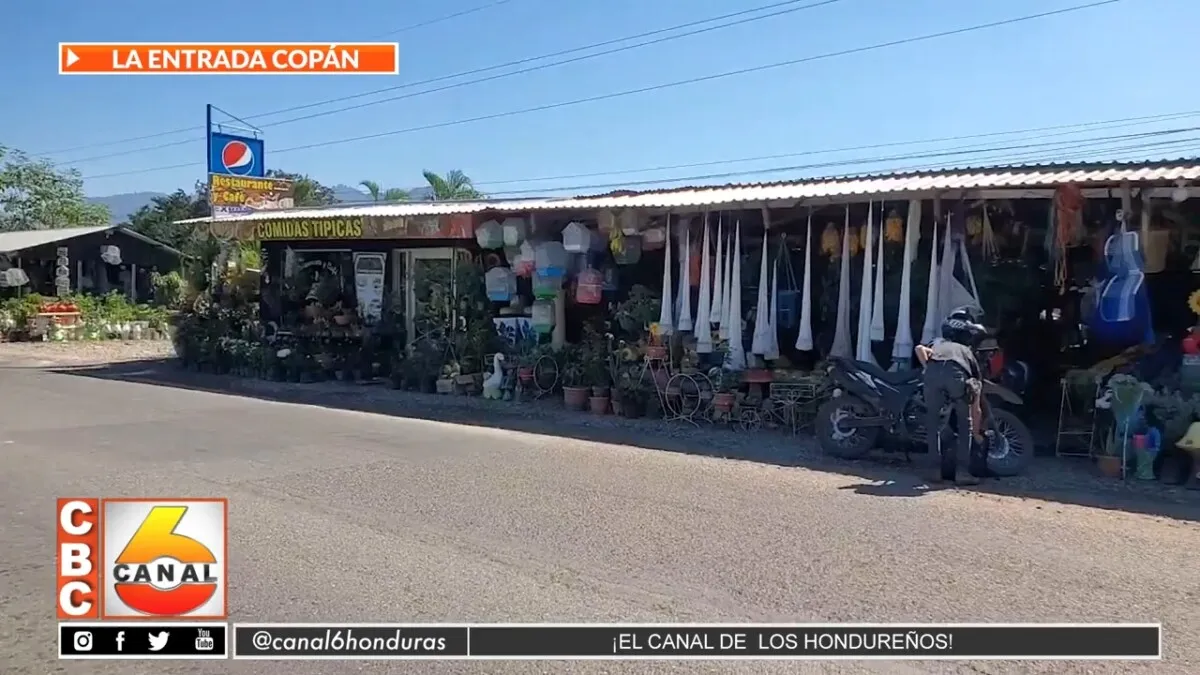 Variedad en artesanías en La Entrada, Copán