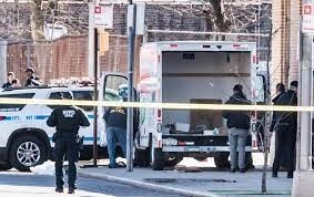 Conductor de un camión atropelló a múltiples peatones en Nueva York, Estados Unidos