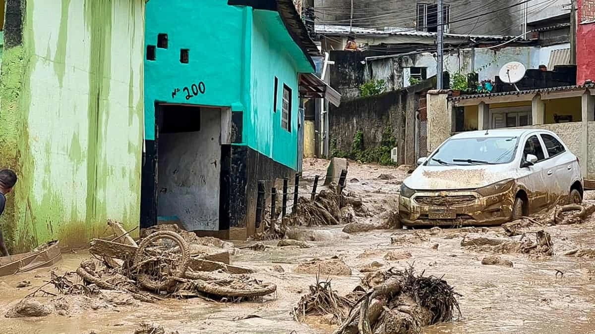 Decenas de muertos y desaparecidos en Brasil por fuertes lluvias