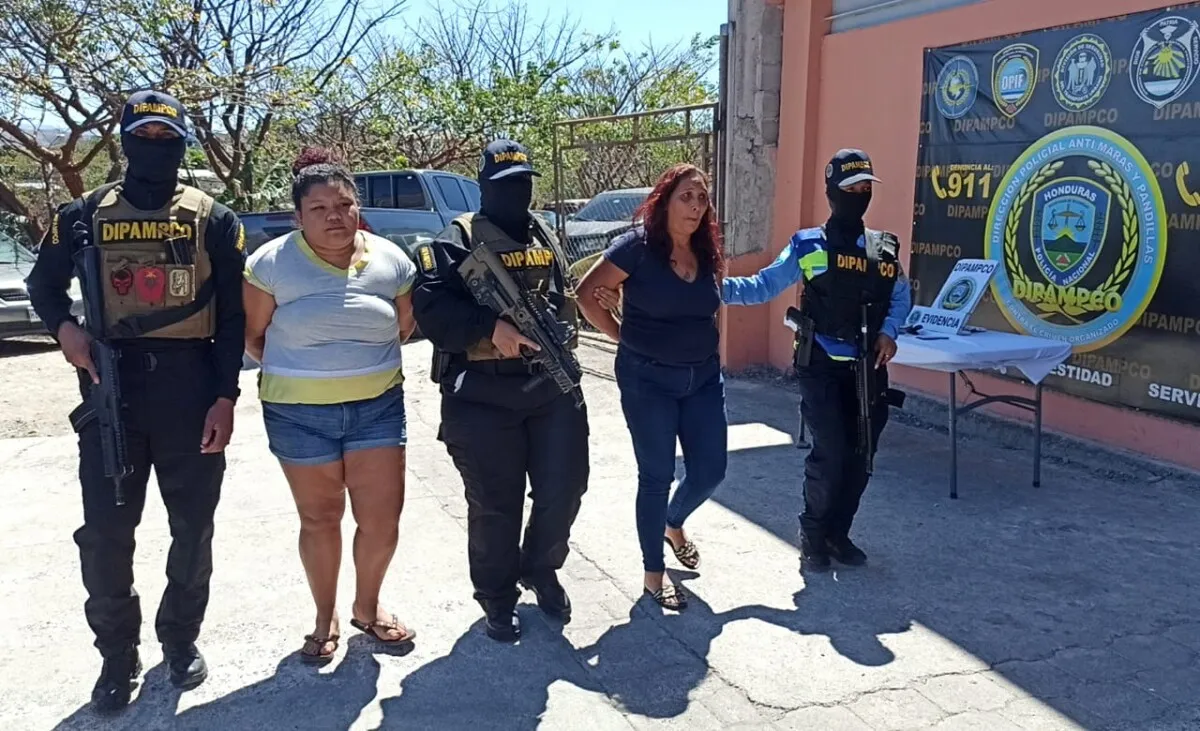 DIPAMPCO captura a dos feminas mientras cobraban extorsión en la Colonia El Carrizal de Comayaguela