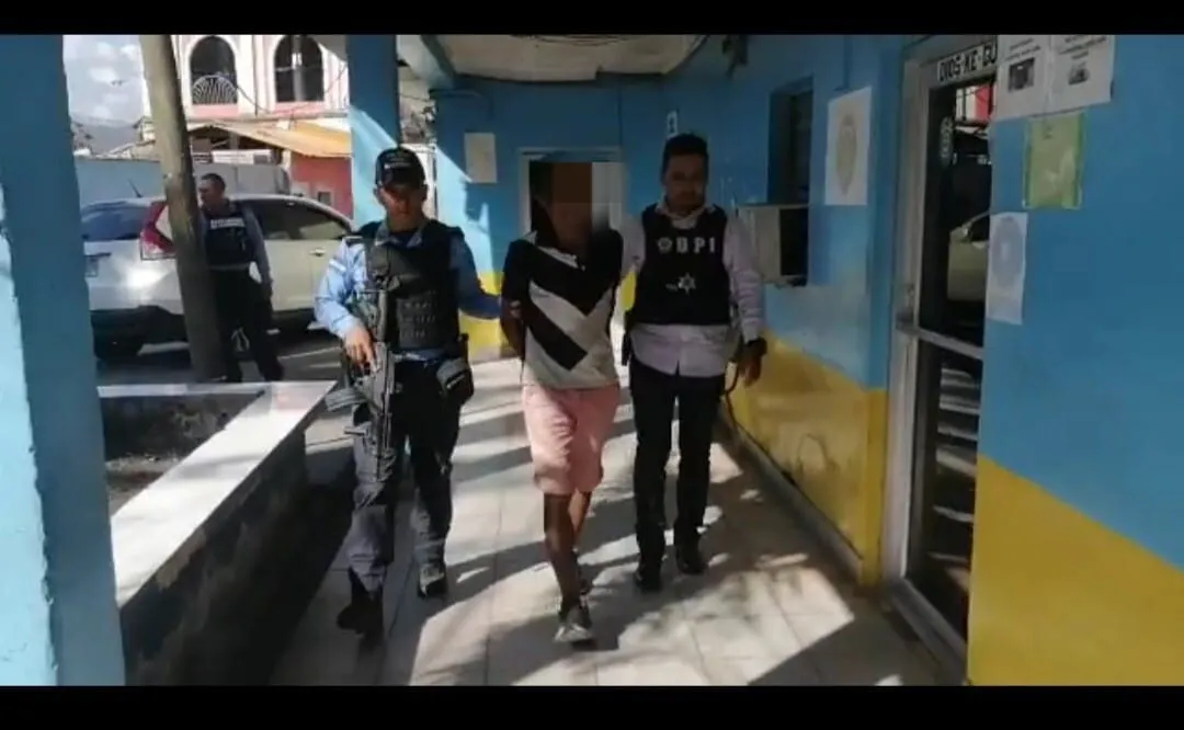 Mediante allanamiento, policías capturan sujeto solicitado por los juzgados de Copán