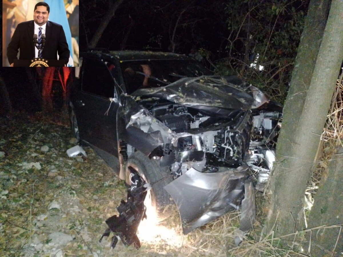 Ministro de SEDESOL sufre accidente vehicular