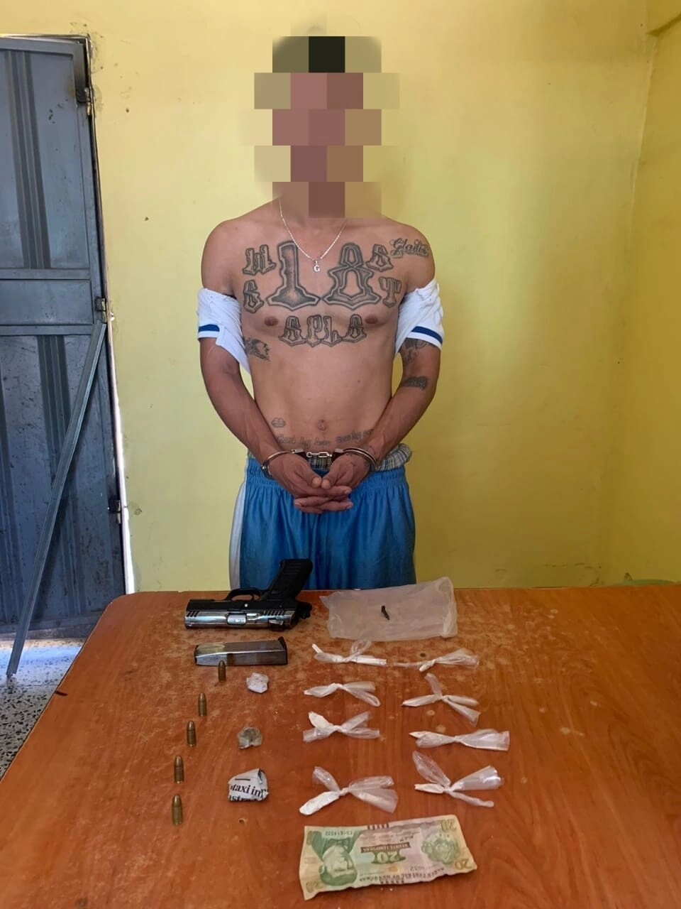 Por el delito de tráfico de droga y porte ilegal de arma de fuego es capturado supuesto miembro de la Pandilla 18