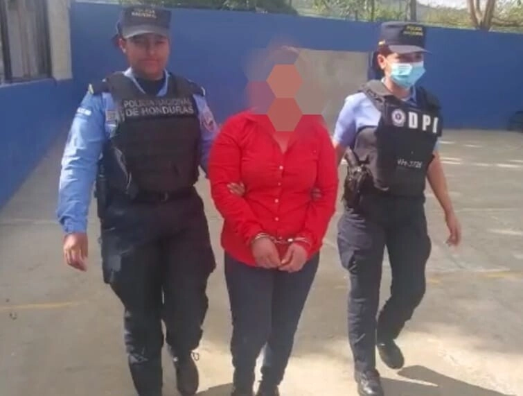 Presunta distribuidora de droga es detenida en El Paraíso