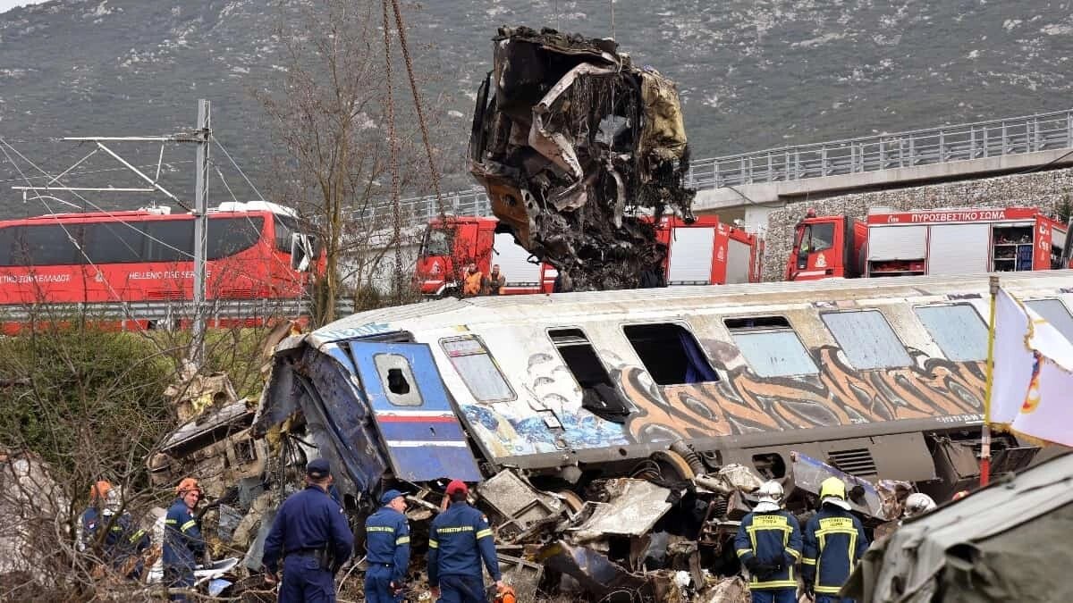 Asciende a 46 la cifra de muertos tras el accidente de trenes en Grecia