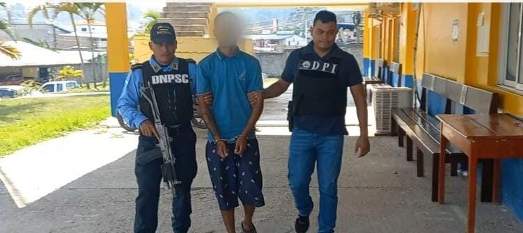 Capturan a un miembro activo de la MS-13 por asesinato y otros delitos en Copán