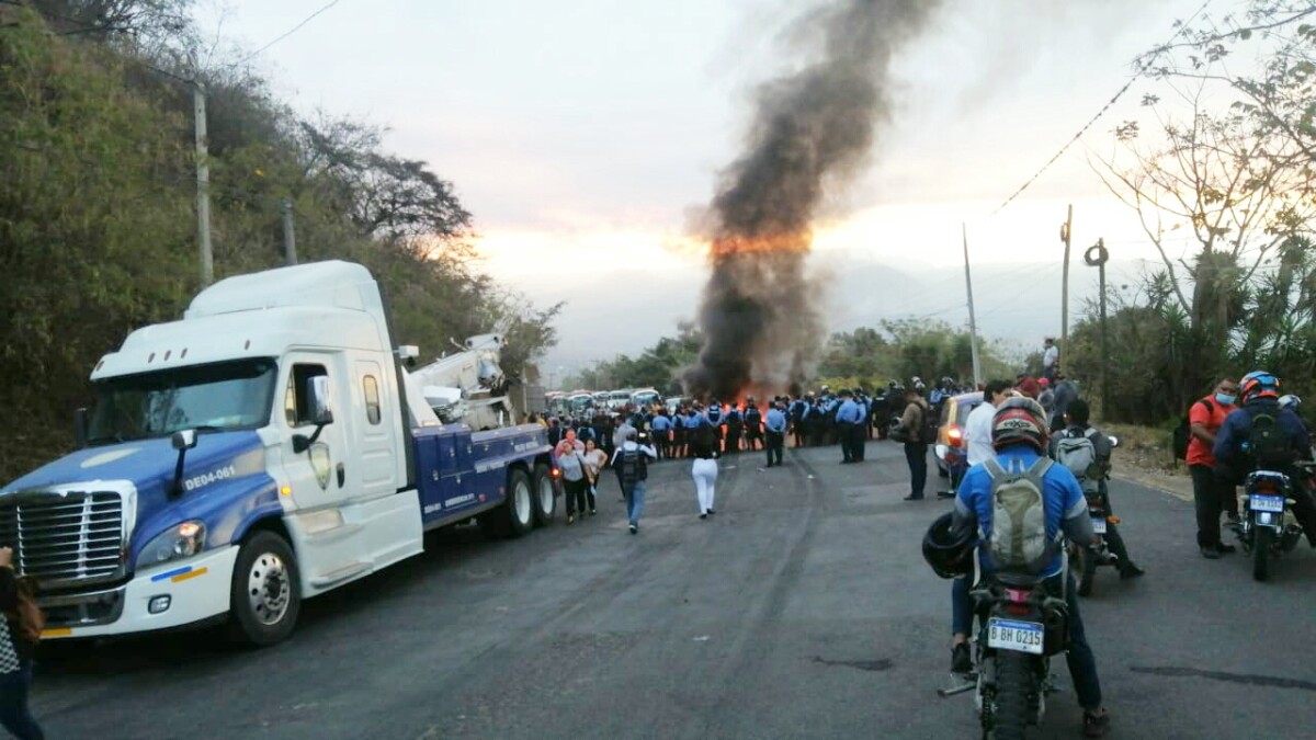 Carretera a Olancho se empezará a reparar a partir de hoy, anuncia la SIT, tras cierre por protestas