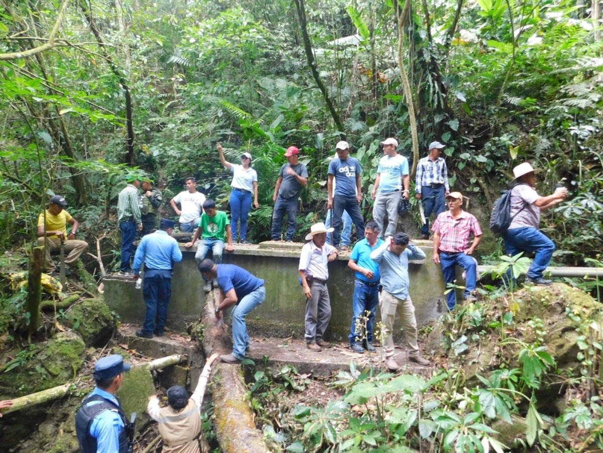 Copán: Autoridades realizan recorrido en varias fuentes de agua