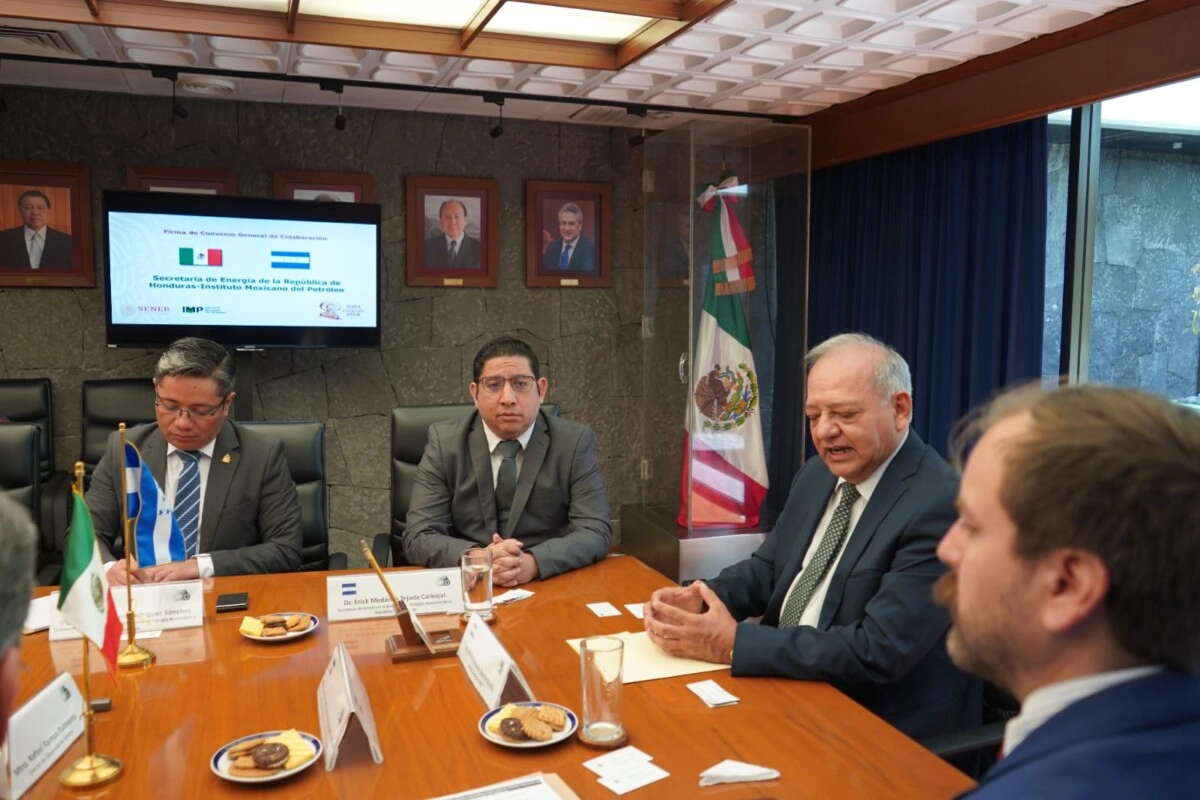 La SEN y la ENEE firman 3 Memorándums de Entendimiento con instituciones mexicanas