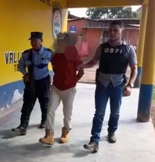 Policía Nacional arresta individuo por la supuesta agresión sexual de una niña de 9 años en Vallecillo, Francisco Morazán