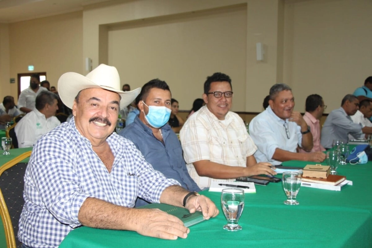 Realizan foros regionales para informar sobre temas institucionales con alcaldes y alcaldesas de Choluteca y Valle