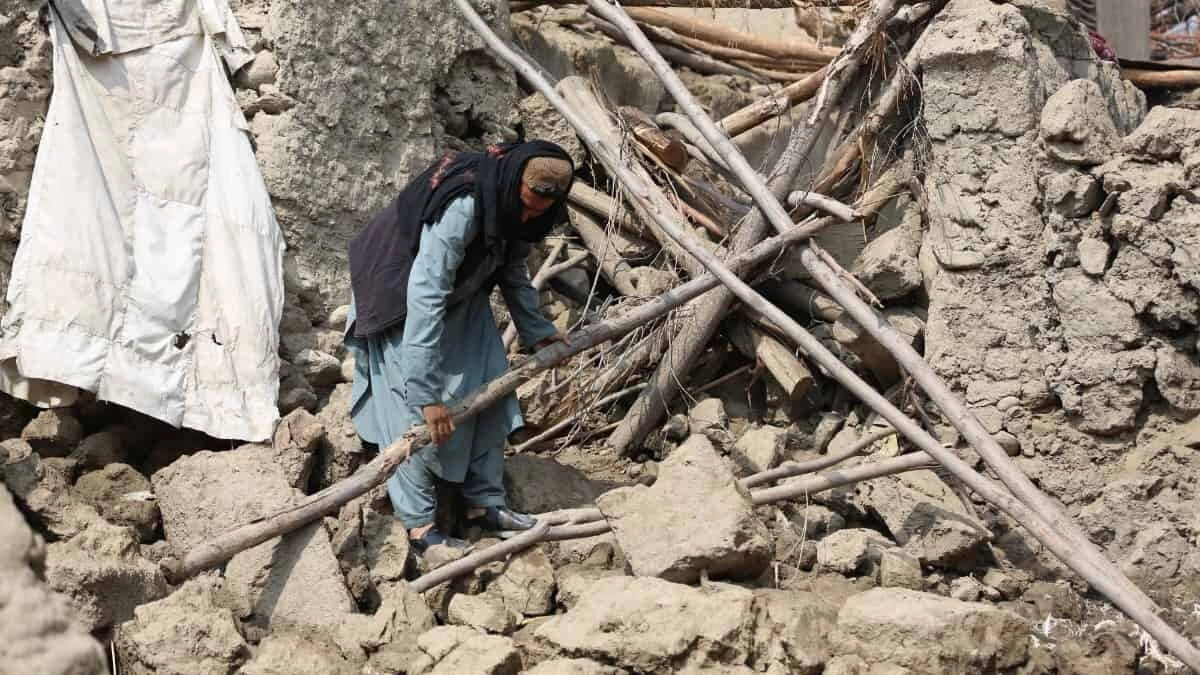 Terremoto en Afganistán y Pakistán ya deja 13 muertos y 230 heridos