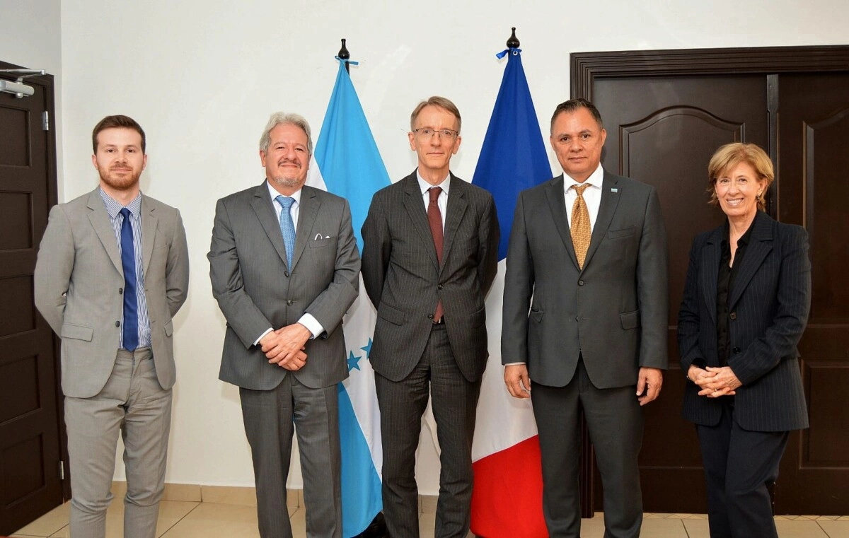Visita de delegación francesa deja importantes ofrecimientos para Honduras2
