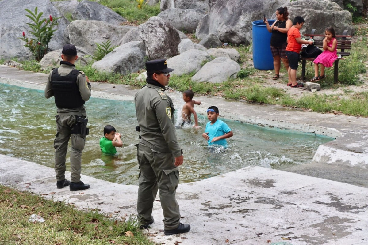Administración del alcalde Roberto Contreras, a través de la Policía Municipal, realiza operativos en diferentes balnearios de San Pedro Sula