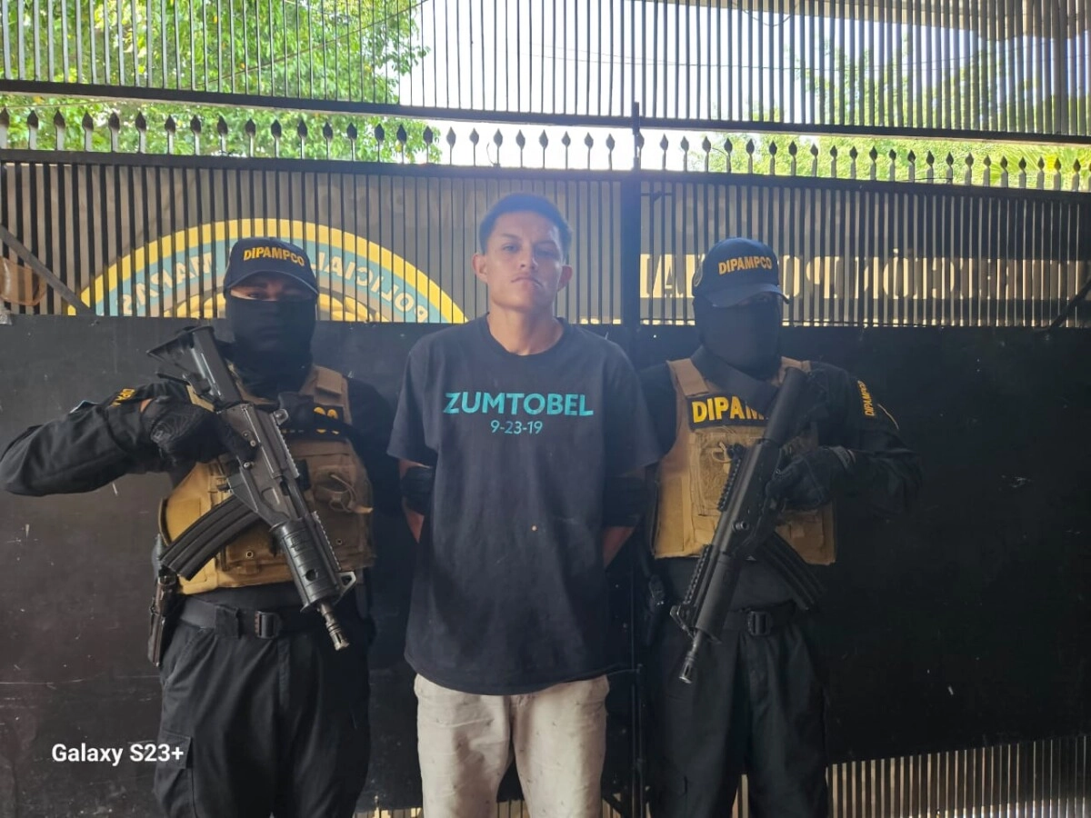 Captura a 2 miembros de la Pandilla 18 vinculados a sicariato y extorsión, en Choloma, Cortés