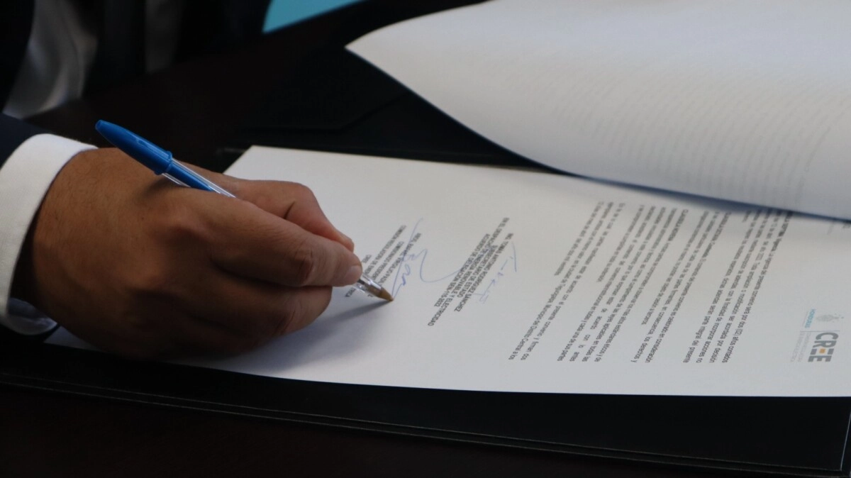 La SEN y la CREE firman convenio de cooperación institucional para temas técnicos