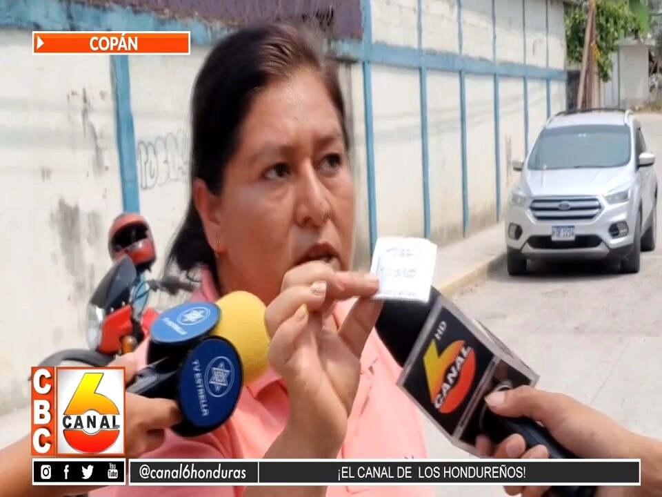 Problemática con maestros de Proheco en el centro educativo La Panorámica en Copán