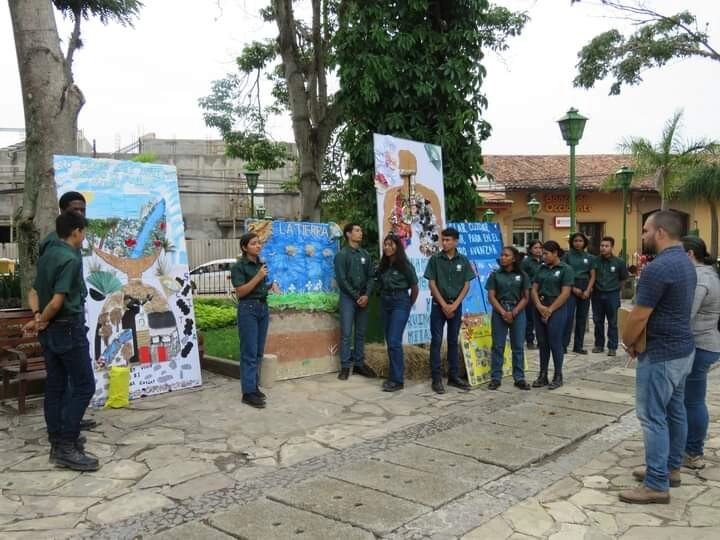 Alcaldía de Comayagua inicia celebración de la semana de los Recurso Naturales con concurso de murales  04