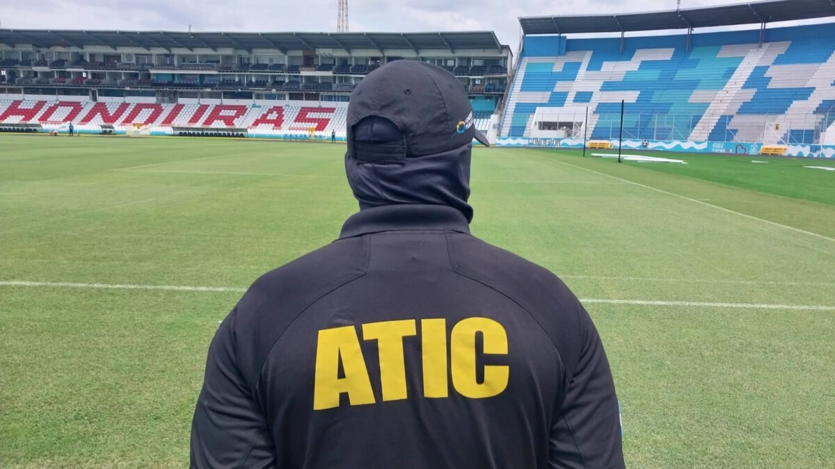 ATIC efectúa inspección a la grama del estadio “Chelato Uclés”