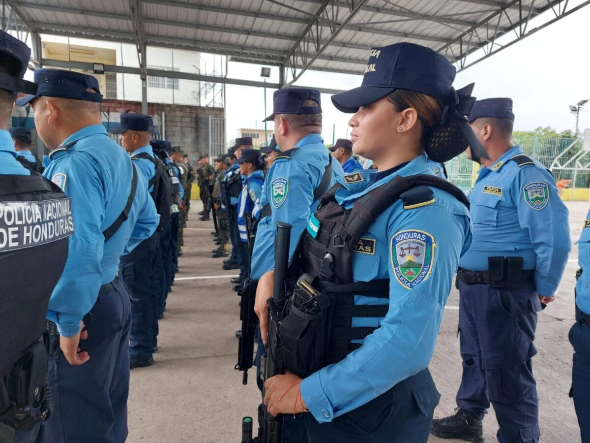 Policías de la UMEP-1 saturan colonias y barrios de la capital para erradicar grupos delictivos que operan en la zona 03