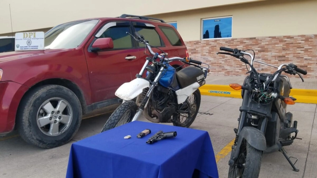 DPI captura a tres sujetos entre ellos una fémina por los delitos de robo de vehículos y tenencia ilegal de arma de fuego en Tegucigalpa