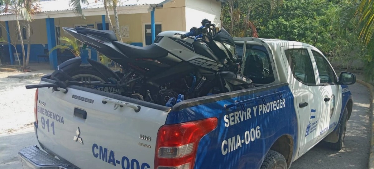 Policías de la UMEP-18 recuperan motocicleta con reporte de robo