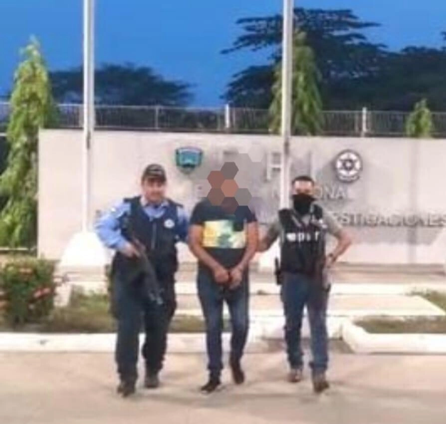 Por trato degradante funcionarios de la DPI arrestan ciudadano en la zona norte