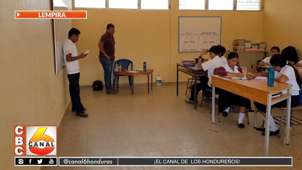 Sin maestros, sin libros y sin aulas, se encuentra el centro de educación básica Jesús Castillo