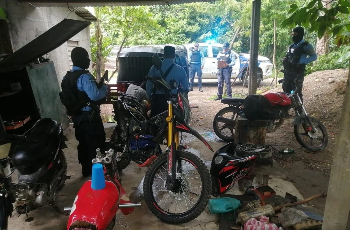 ¡Operación candando! En exhaustivo trabajo la UMEP-18 decomisa más de 80 motocicletas y varias personas detenidas 01