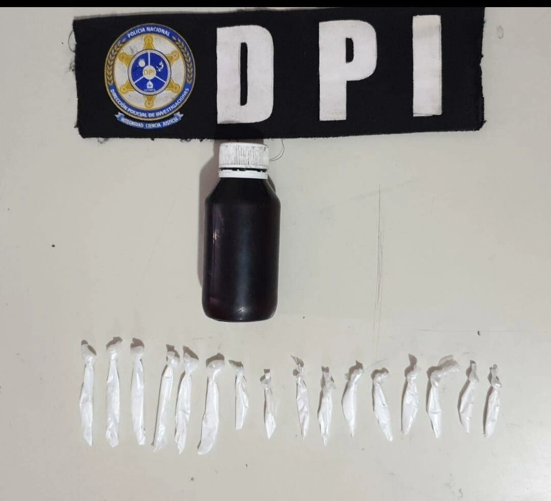 Agentes de la DPI arrestan a una supuesta distribuidora de drogas en zona sur 01