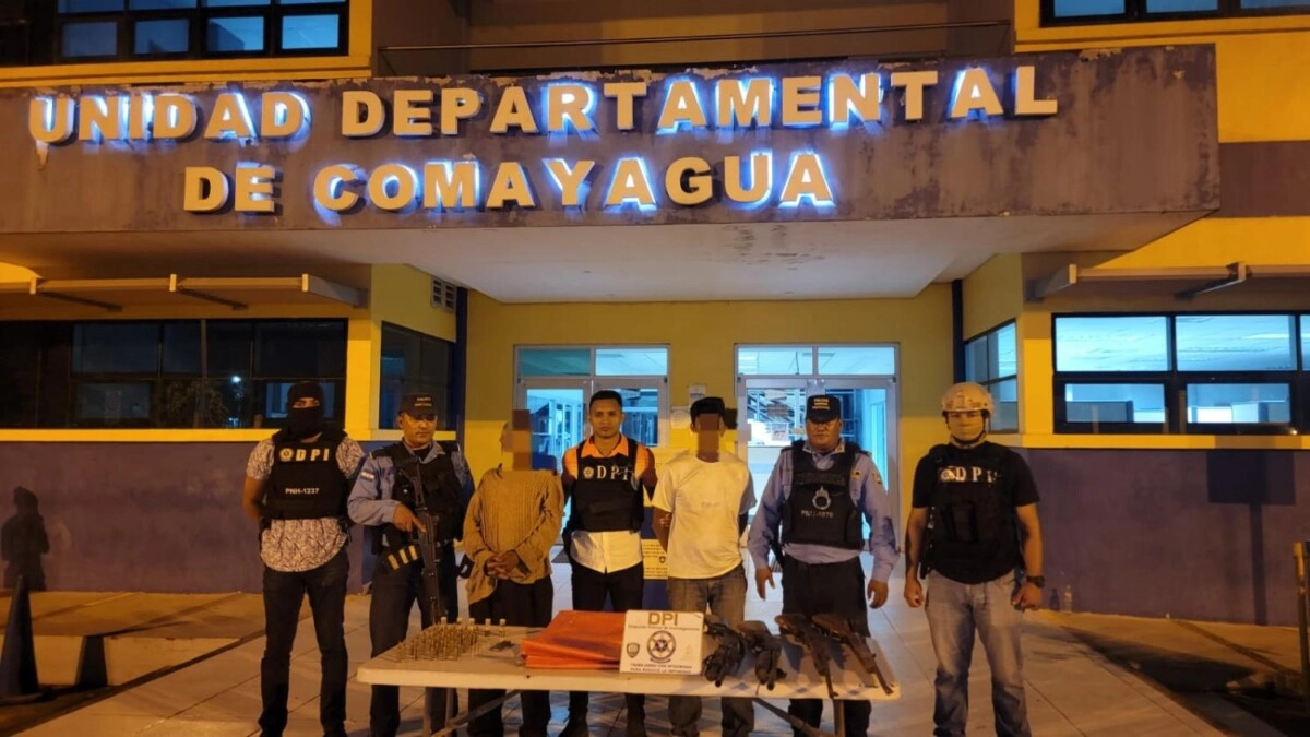 Agentes preventivos y de la DPI dan duro golpe a la banda criminal Los Mejía en Comayagua 03