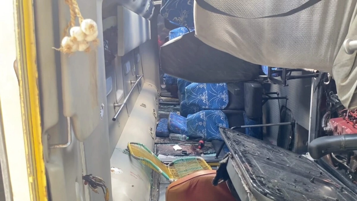 De milagro sobreviven seis personas que se conducían a bordo de un busito rapidito de ruta de la entrada Copán hacia Santa Rosa Copán