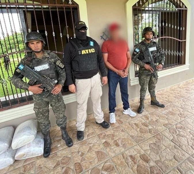 Operación Nutos MP desarticula tres organizaciones criminales de narcotráfico, entre los capturados figura el alcalde de Brus Laguna 01