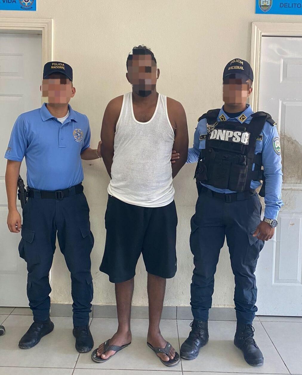 Padre es arrestado por querer darle cloro a su propio hijo de cinco años en La Ceiba  01