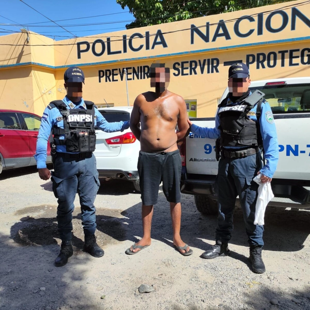 Padre es arrestado por querer darle cloro a su propio hijo de cinco años en La Ceiba  01
